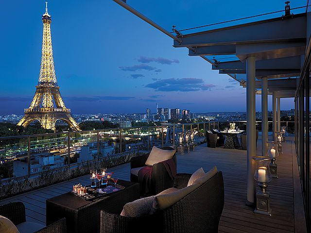 rooftop-paris.jpg (source: mappiness.fr)